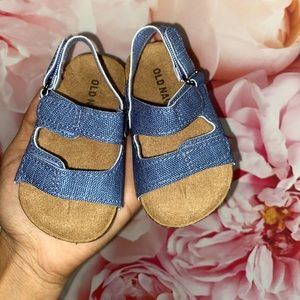 6/12 months Old Navy Sandals